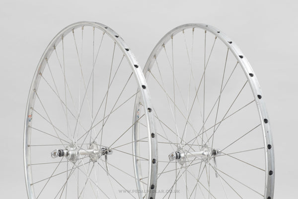 White bike on sale spokes