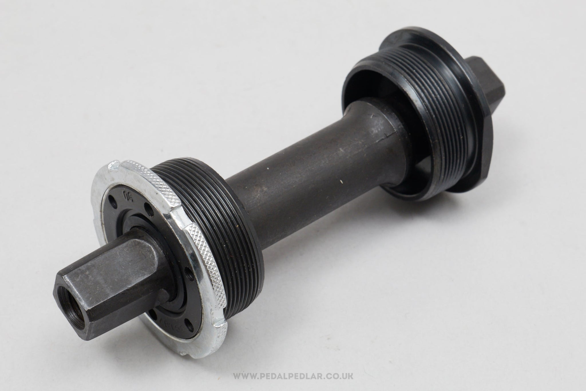 NOS Bottom bracket Shimano BB-1055 105SC 1990's ITALIAN NOS Bottom bracket Shimano BB-1055 105SC 1990's ITALIAN