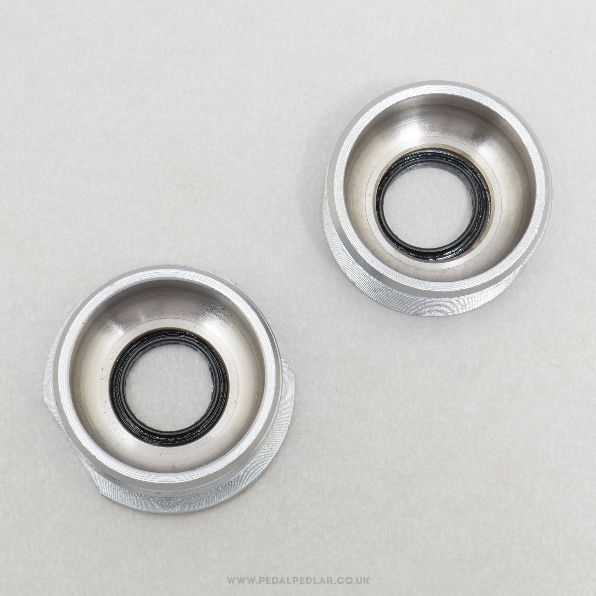 Shimano Deore XT (179 9803 / 9813) BB-M730 NOS Vintage Italian Bottom Bracket Cups - Pedal Pedlar - Buy New Old Stock Bike Parts