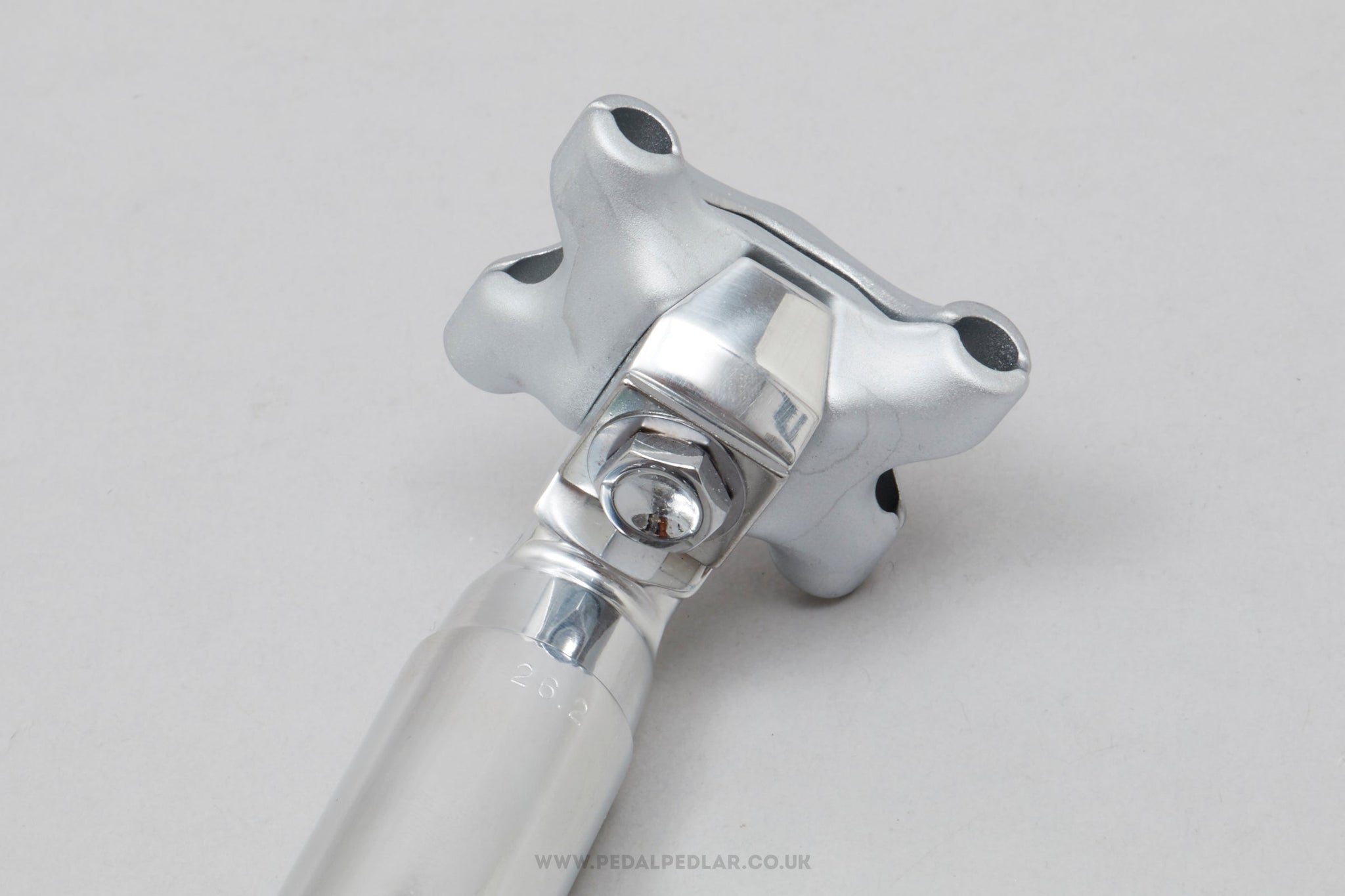 Campagnolo Nuovo Super Record (4051/1) Non-Fluted Last Gen NOS/NIB Vintage 26.2 mm Seatpost - Pedal Pedlar - Buy New Old Stock Bike Parts