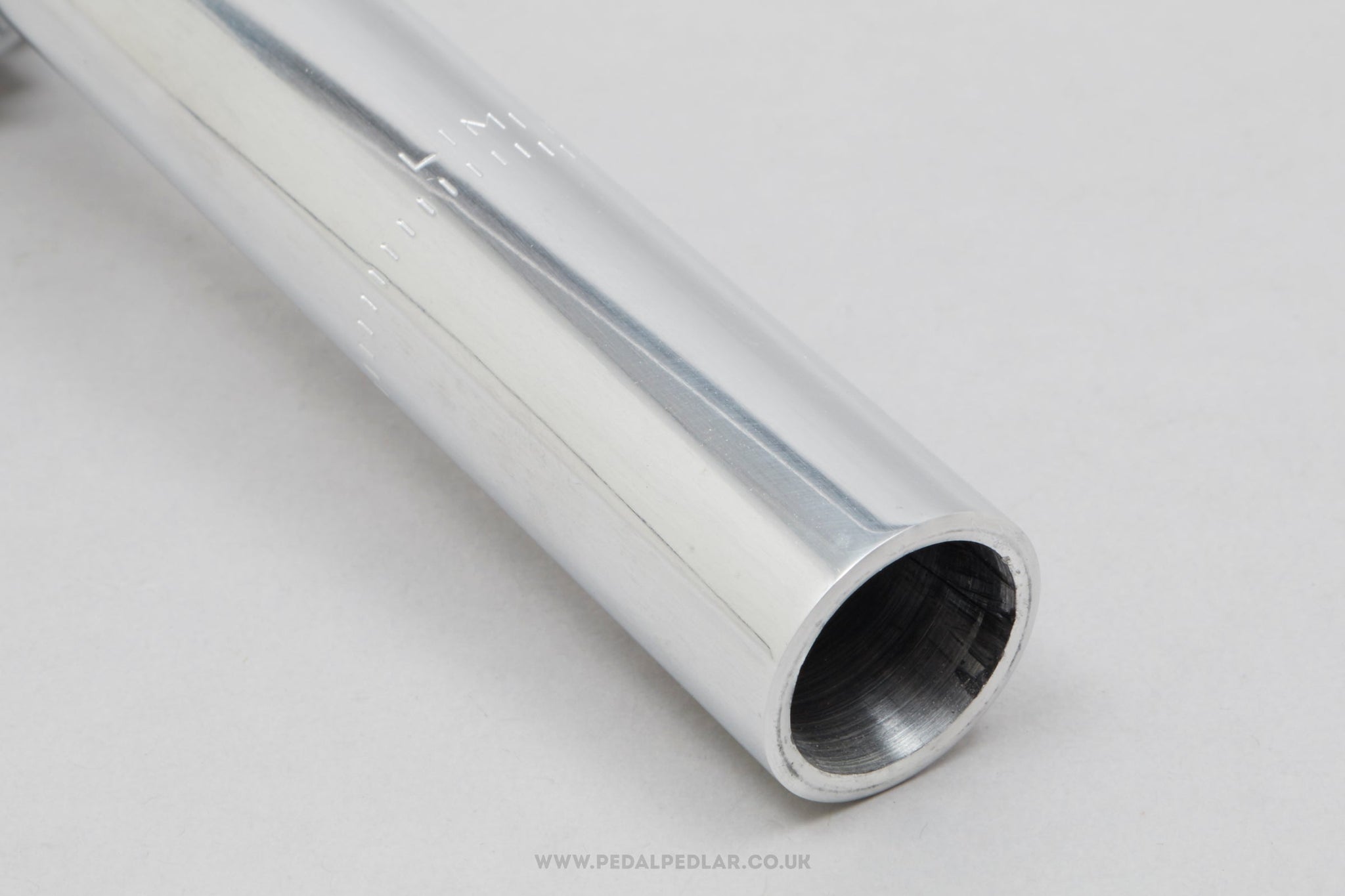 Campagnolo Nuovo Super Record (4051/1) Non-Fluted Last Gen NOS/NIB Vintage 26.2 mm Seatpost - Pedal Pedlar - Buy New Old Stock Bike Parts