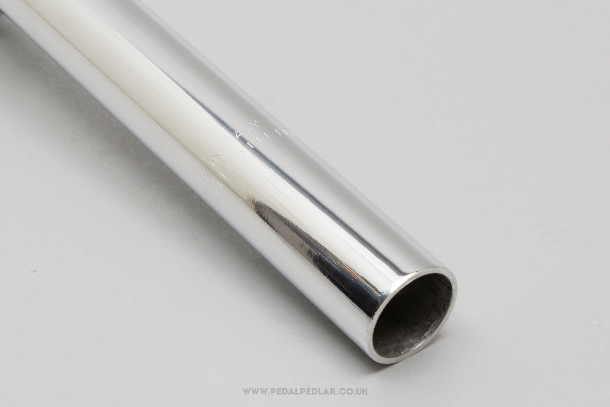 Campagnolo Nuovo Super Record (4051/1) Long Non-Fluted Last Gen NOS/NIB Vintage 26.6 mm Seatpost - Pedal Pedlar - Buy New Old Stock Bike Parts