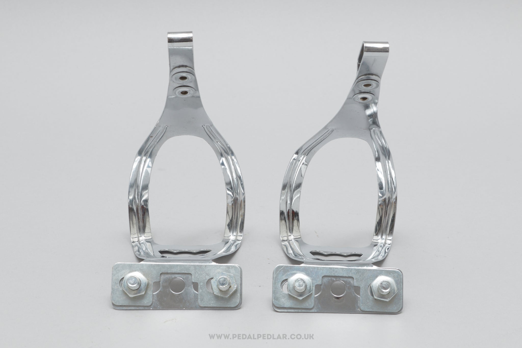 AFA 172 Early Logo NOS Size M Vintage Steel Toe Clips / Cages - Pedal Pedlar - Buy New Old Stock Bike Parts