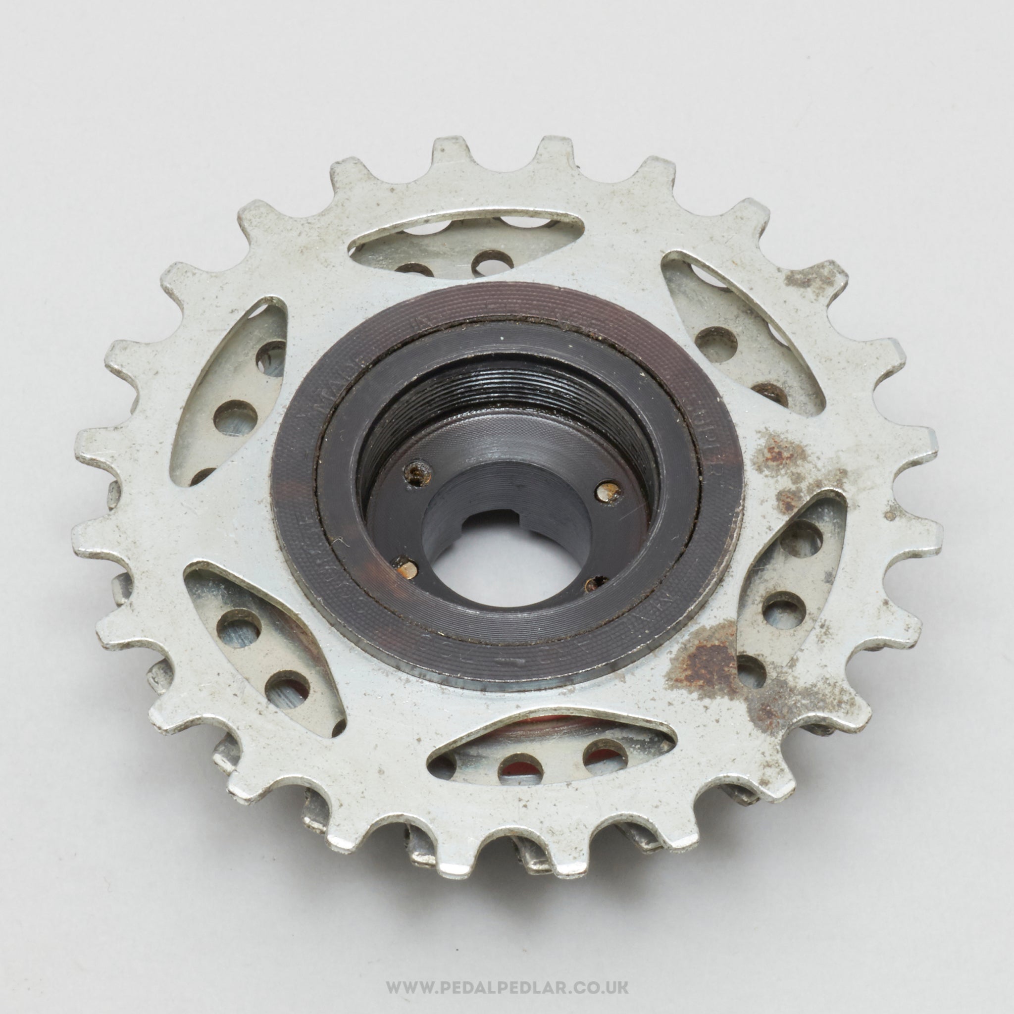 VÉLO VINTAGE ROUE libre MAILLARD 700 Course 6 vitesses 13 à 22 filetage français EUR 10,00 - FR VÉLO VINTAGE ROUE libre MAILLARD 700 Course 6 vitesses 13 à 22 filetage français EUR 10,00 - FR