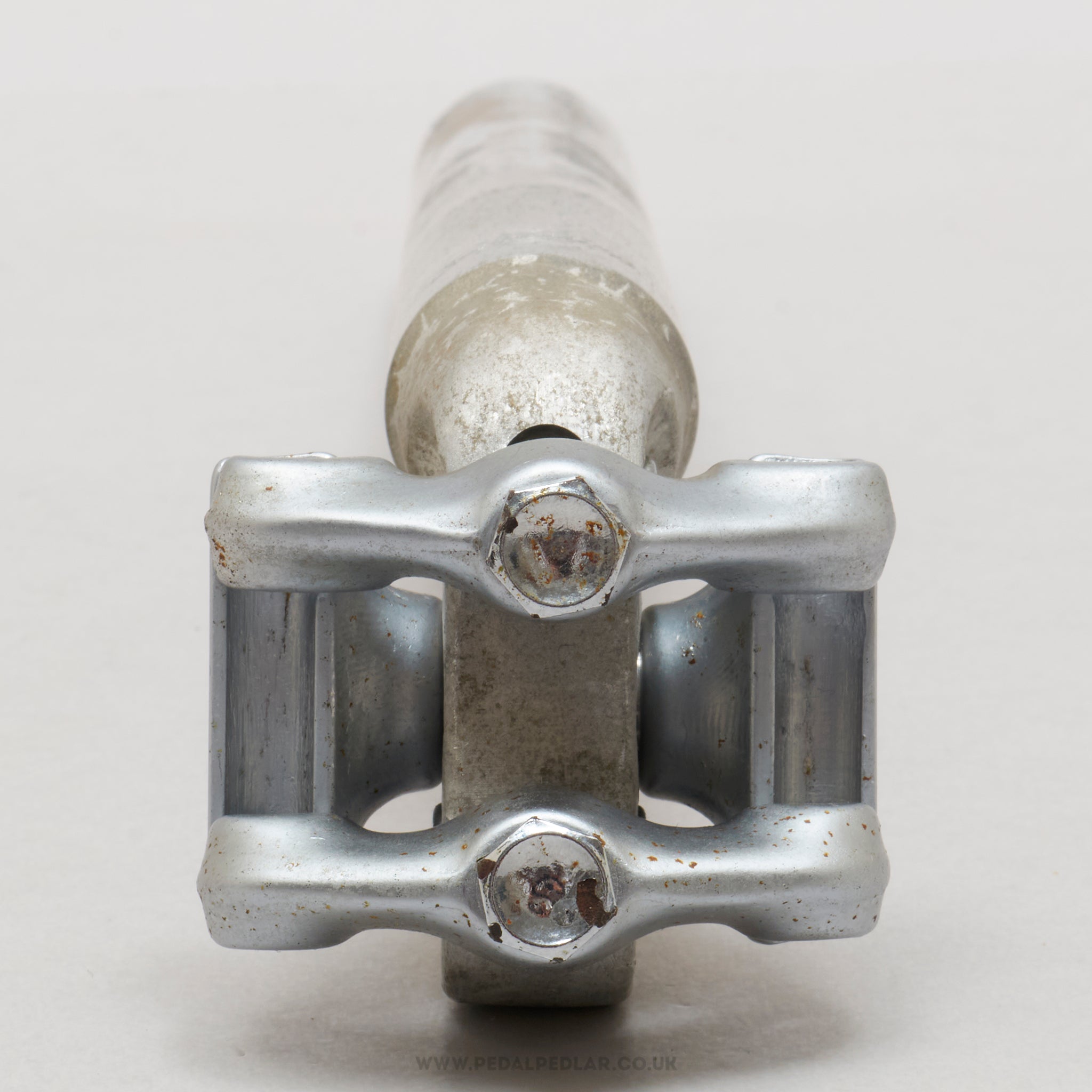 Campagnolo Nuovo Record (1044) Twin Bolt Vintage 27.0 mm Seatpost - Pedal Pedlar - Bike Parts For Sale