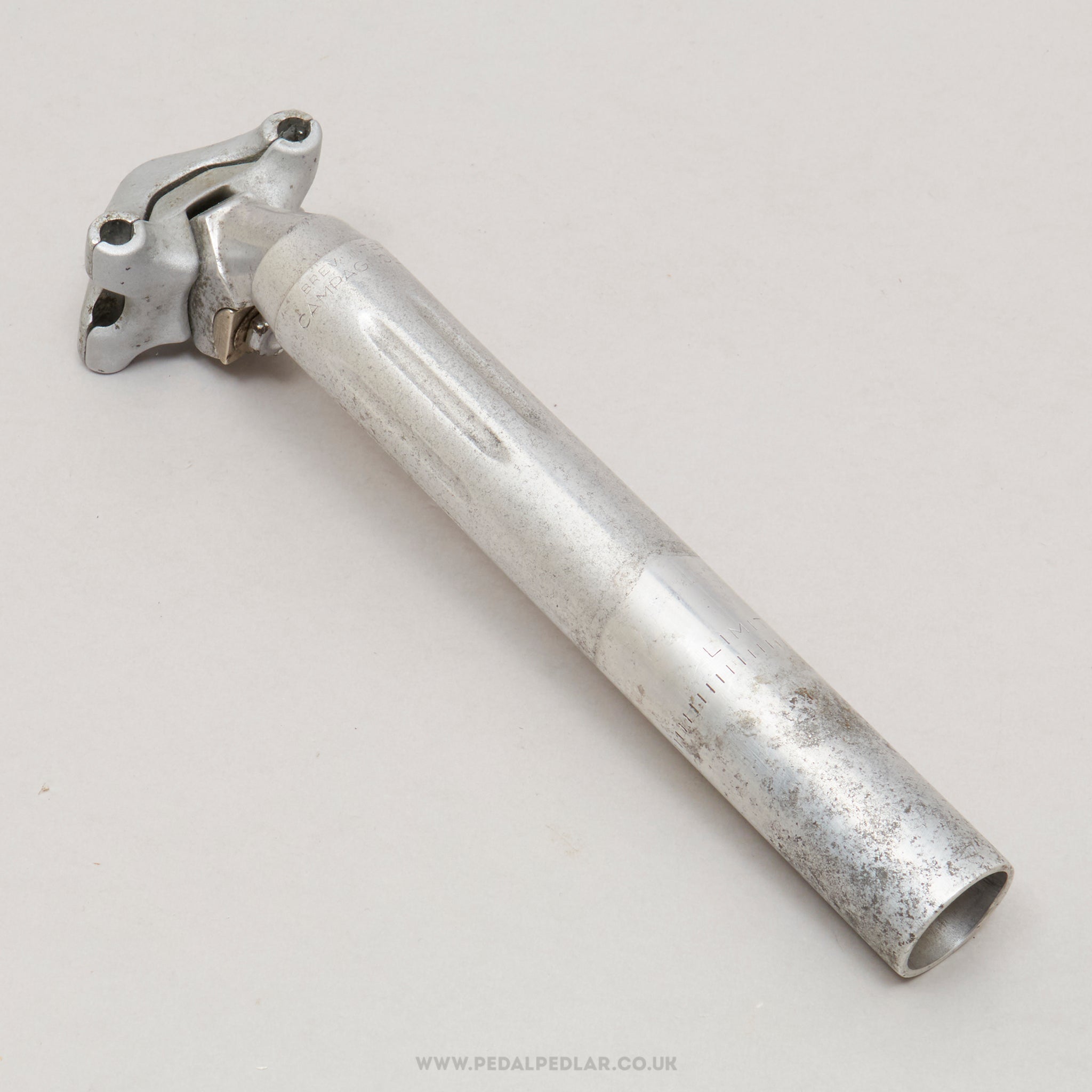 Campagnolo Nuovo Super Record (4051/1) Fluted 4th Gen Vintage 27.0 mm Seatpost - Pedal Pedlar - Bike Parts For Sale