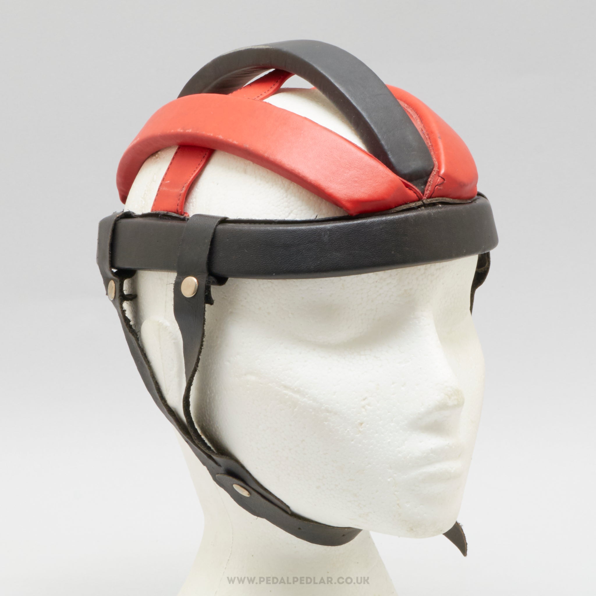 Unbranded Vintage Size 49 Black / Red Leather Hairnet Helmet - Pedal Pedlar - Cycle Accessories For Sale
