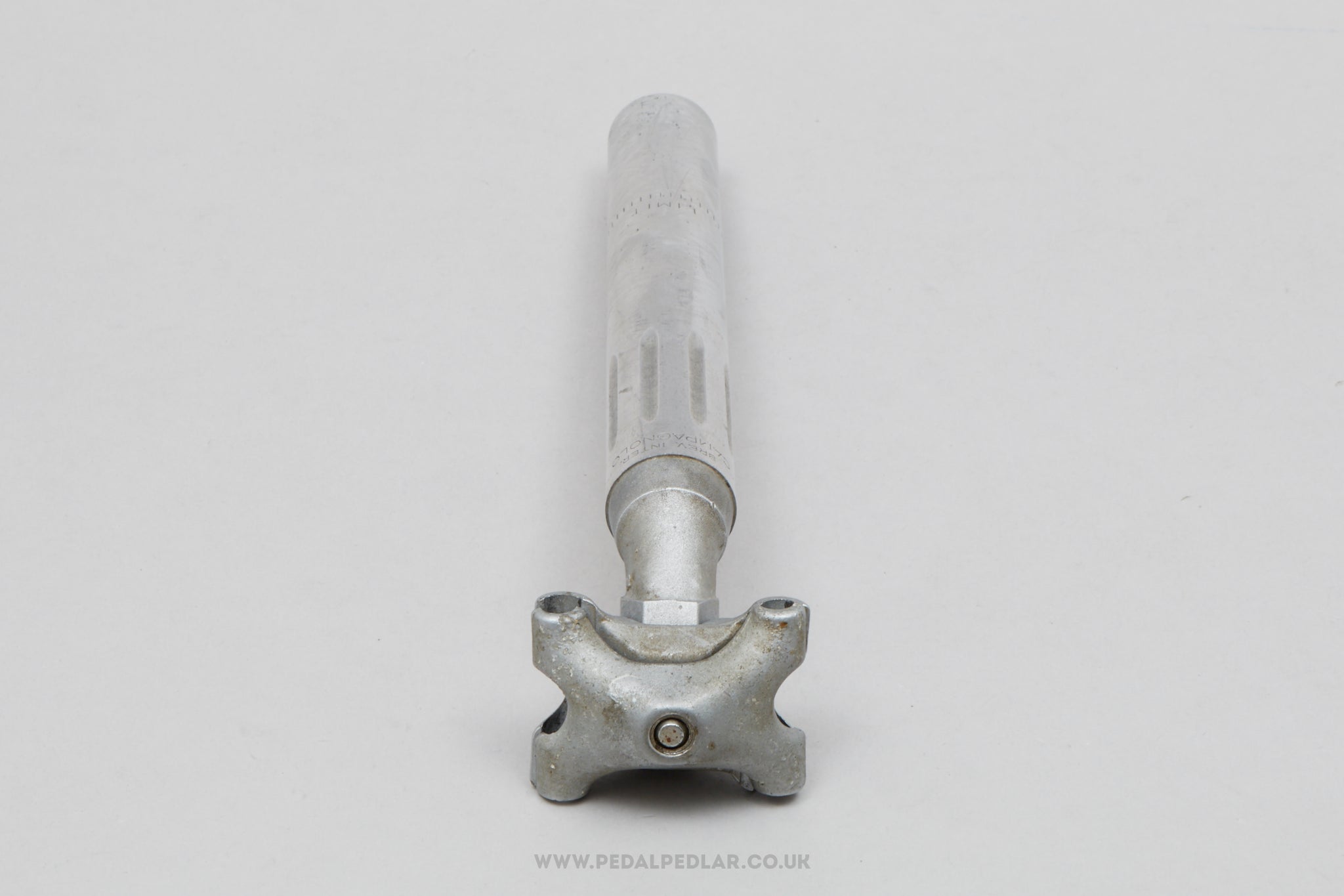 Campagnolo Nuovo Super Record (4051/1) Fluted 3rd Gen Vintage 26.0 mm Seatpost - Pedal Pedlar - Bike Parts For Sale