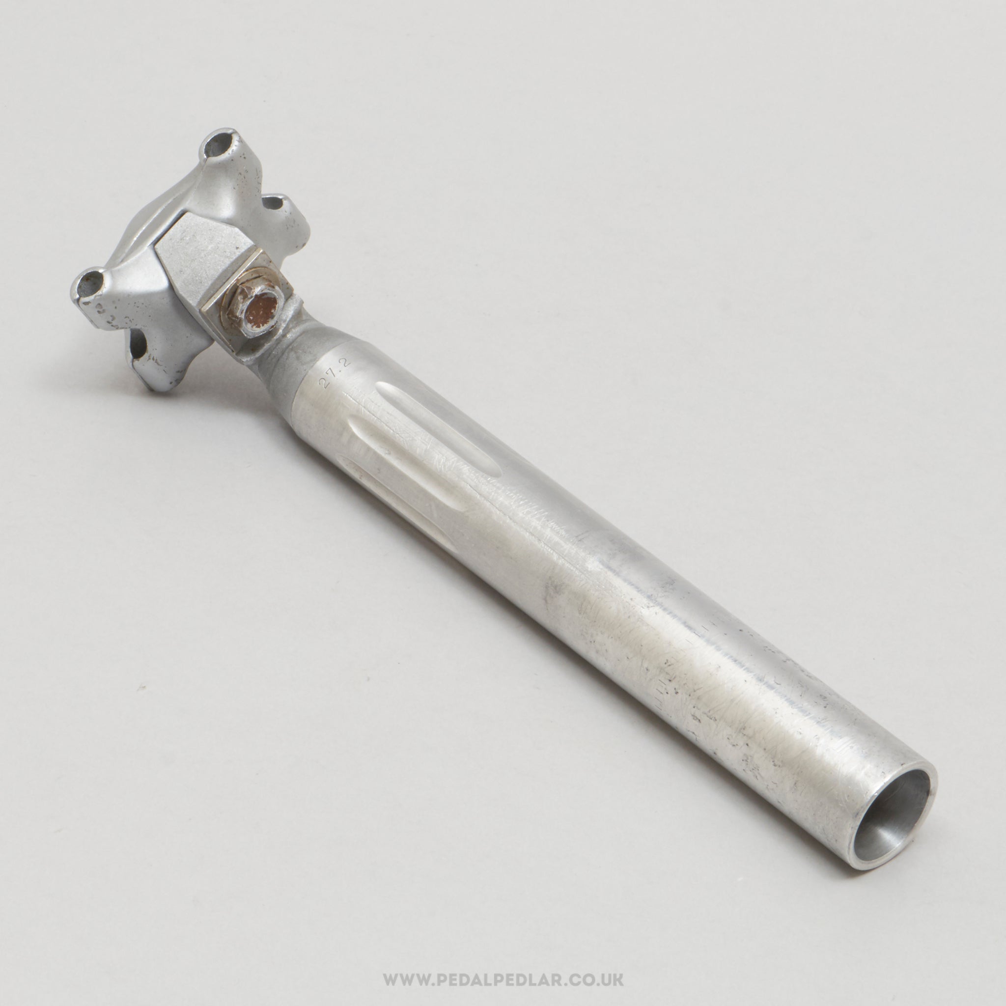 Campagnolo Nuovo Super Record (4051/1) Fluted 3rd Gen Vintage 27.2 mm Seatpost - Pedal Pedlar - Bike Parts For Sale