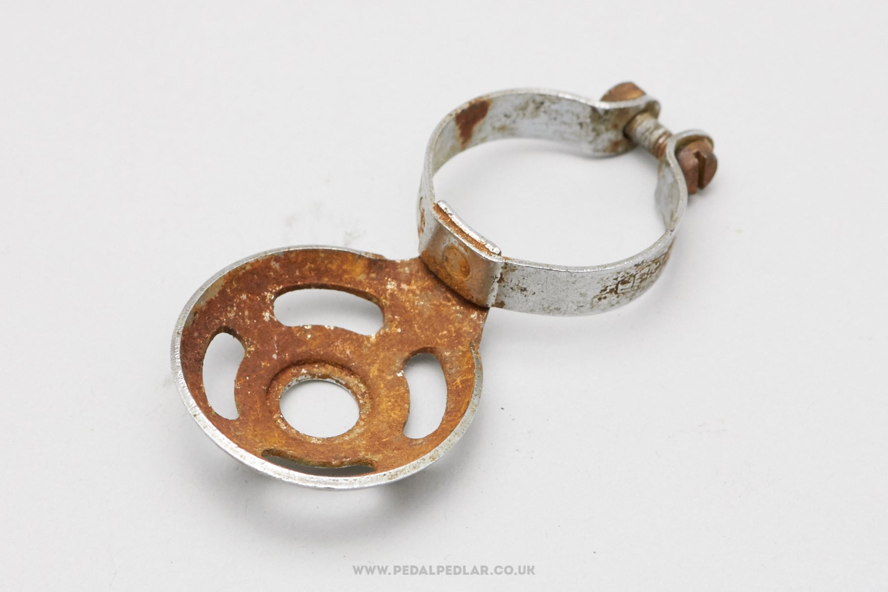 Reg Italy Vintage Clamp-On Pump Clip