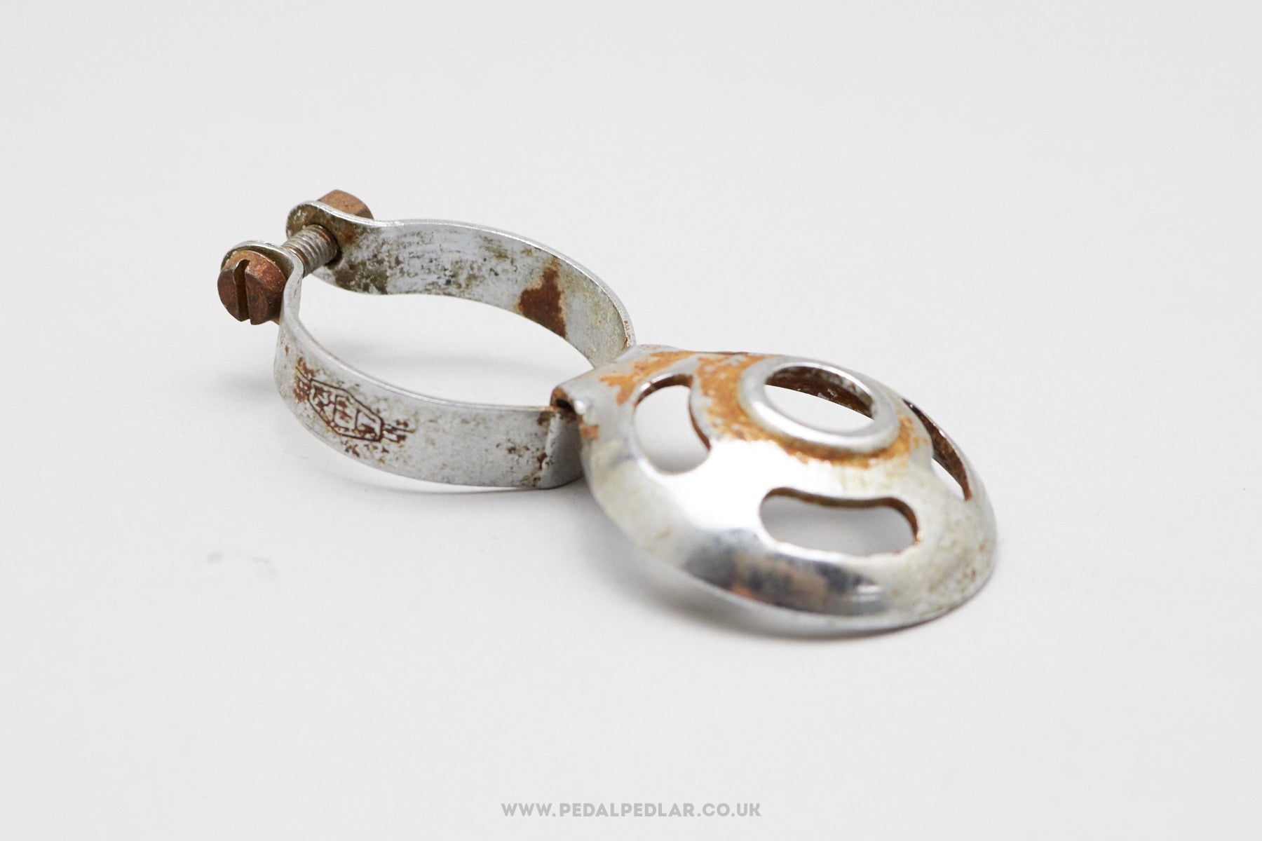 Reg Italy Vintage Clamp-On Pump Clip