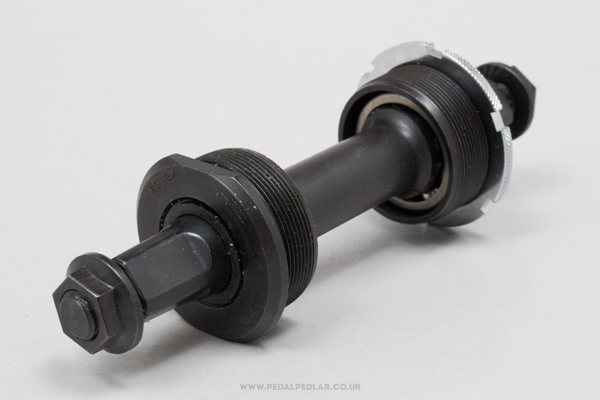 Vintage bike 2025 bottom bracket