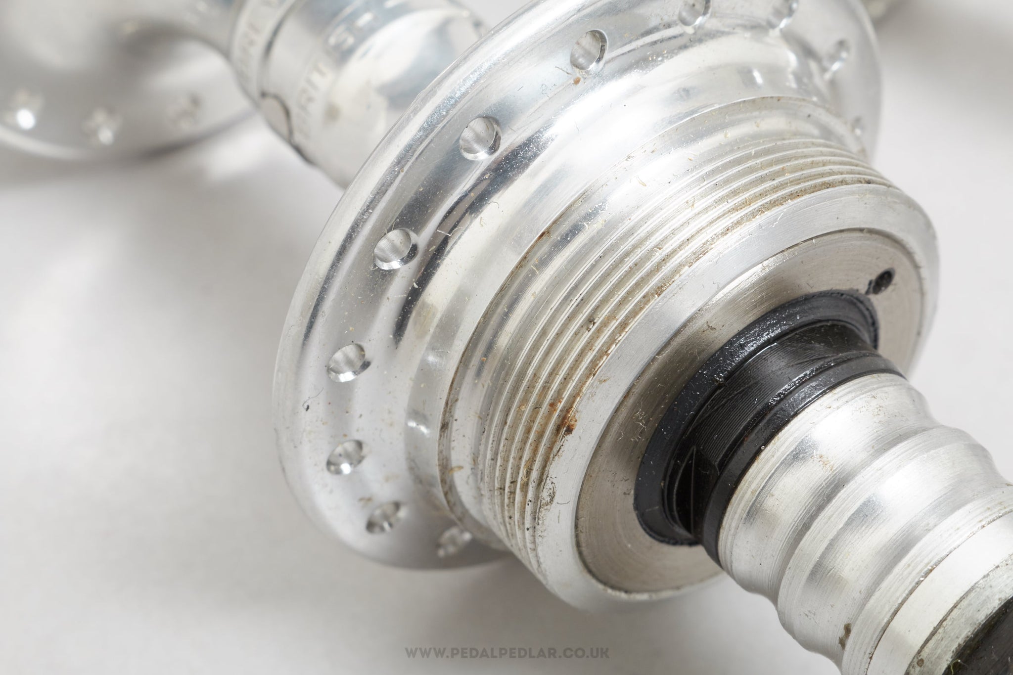OMAS REAR HUB - Moyeu arriére 32 trous OMAS REAR HUB - Moyeu arriére 32 trous