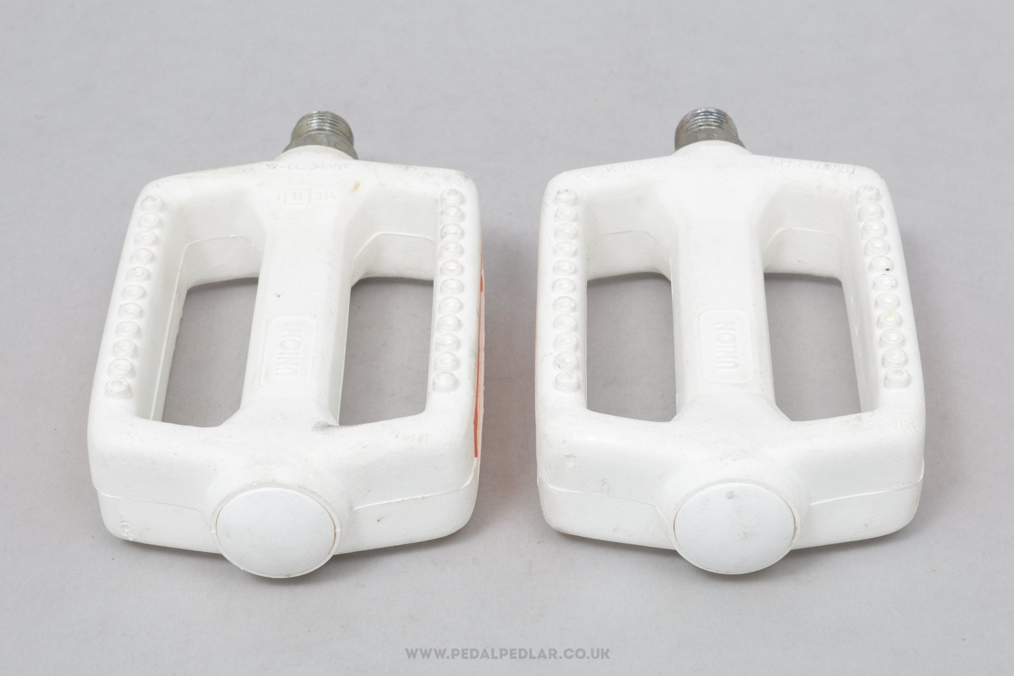 White bmx pedals deals