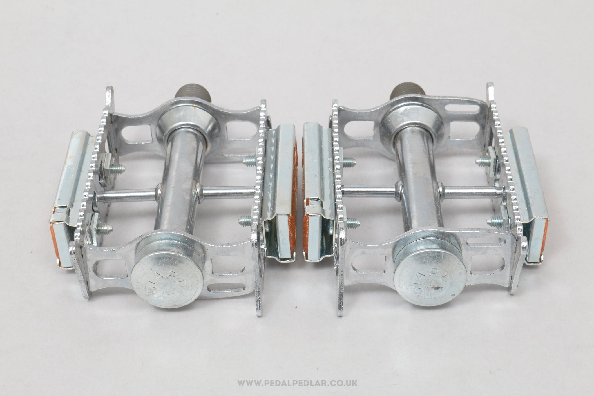 Old metal bike sales pedals