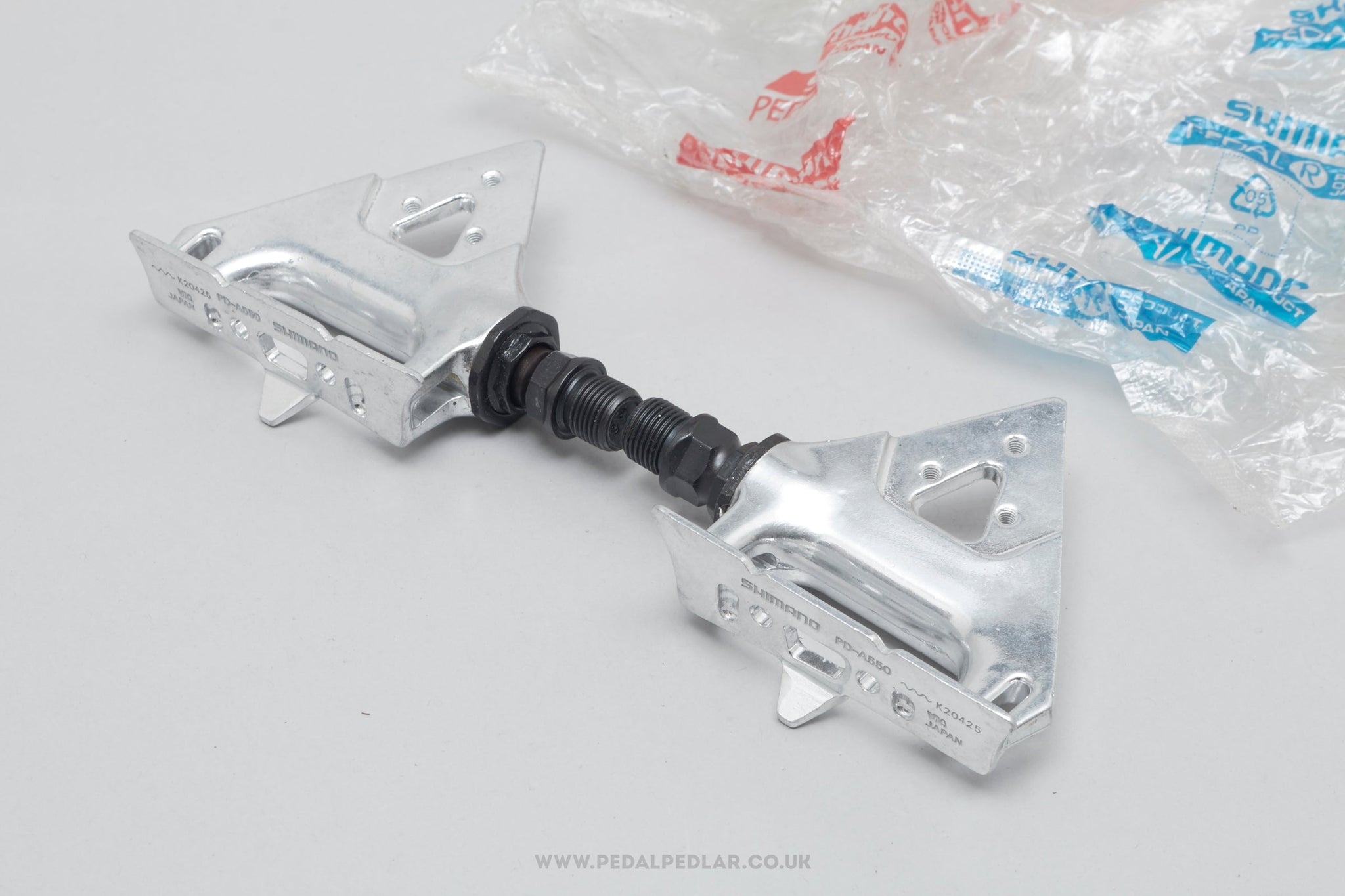 shimano light action pedale Shimano Light Action (PD-A550) NOS/NIB Classic Aero Road Pedals