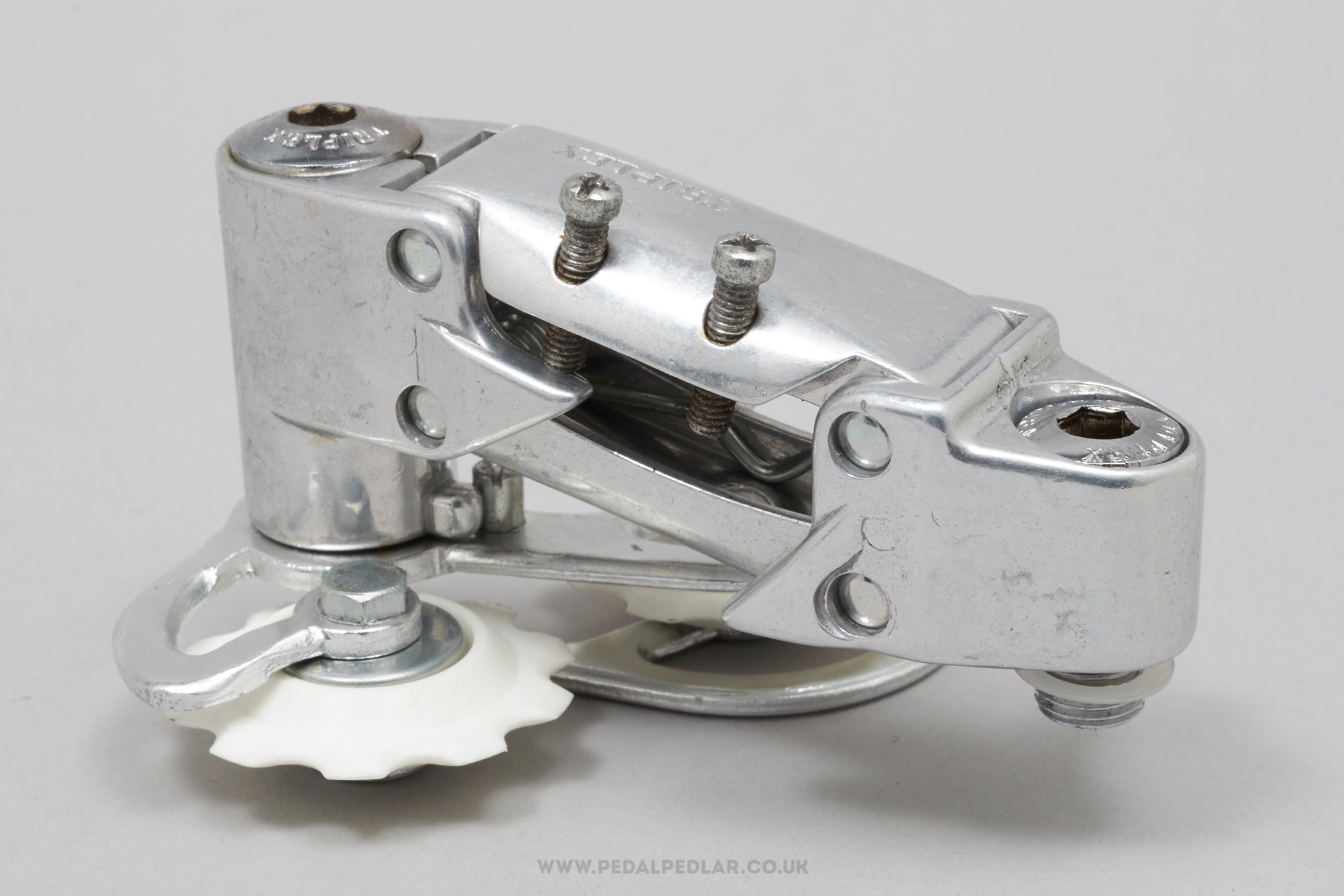 SAIGUAN TRIPLE REAR DERAILLEUR - Dérailleur arrière triple indexé SAIGUAN TRIPLE REAR DERAILLEUR - Dérailleur arrière triple indexé