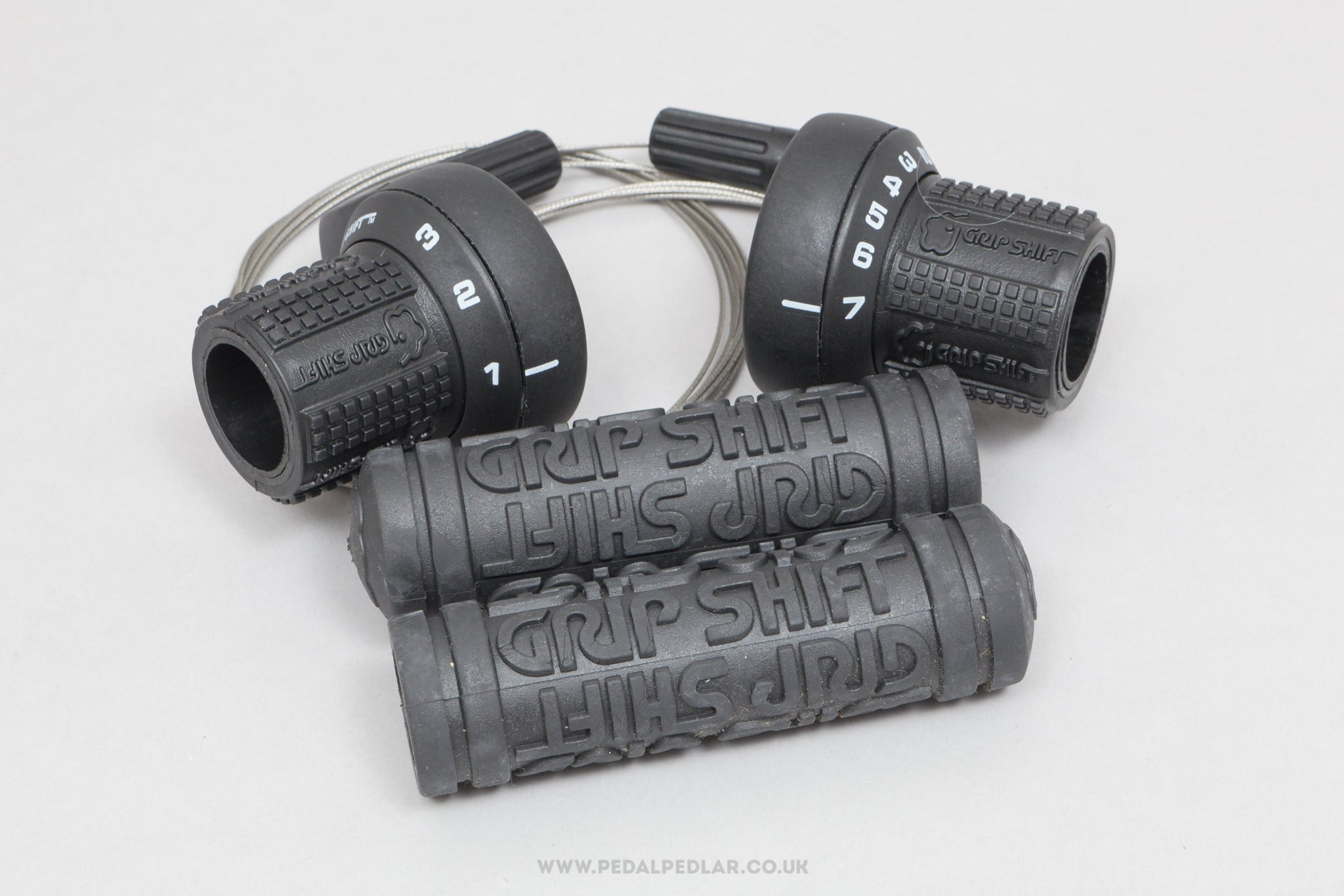 NOS ENSEMBLE MANETTES Changement GRIP SHIFT SRT-500 Shimano 7V srt500 NOS ENSEMBLE MANETTES Changement GRIP SHIFT SRT-500 Shimano 7V srt500
