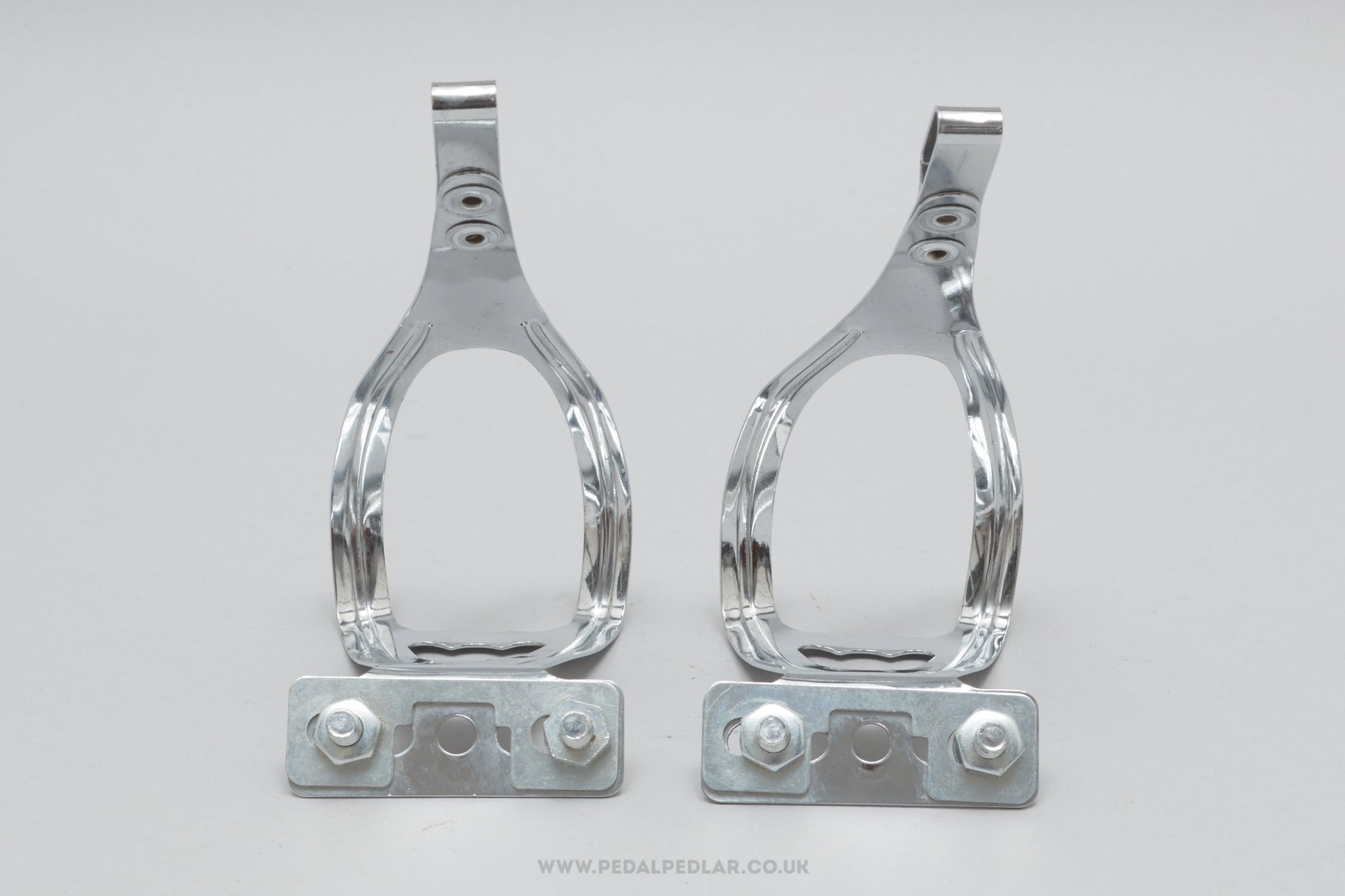 AFA 172 Early Logo NOS Size M Vintage Steel Toe Clips / Cages - Pedal Pedlar - Buy New Old Stock Bike Parts