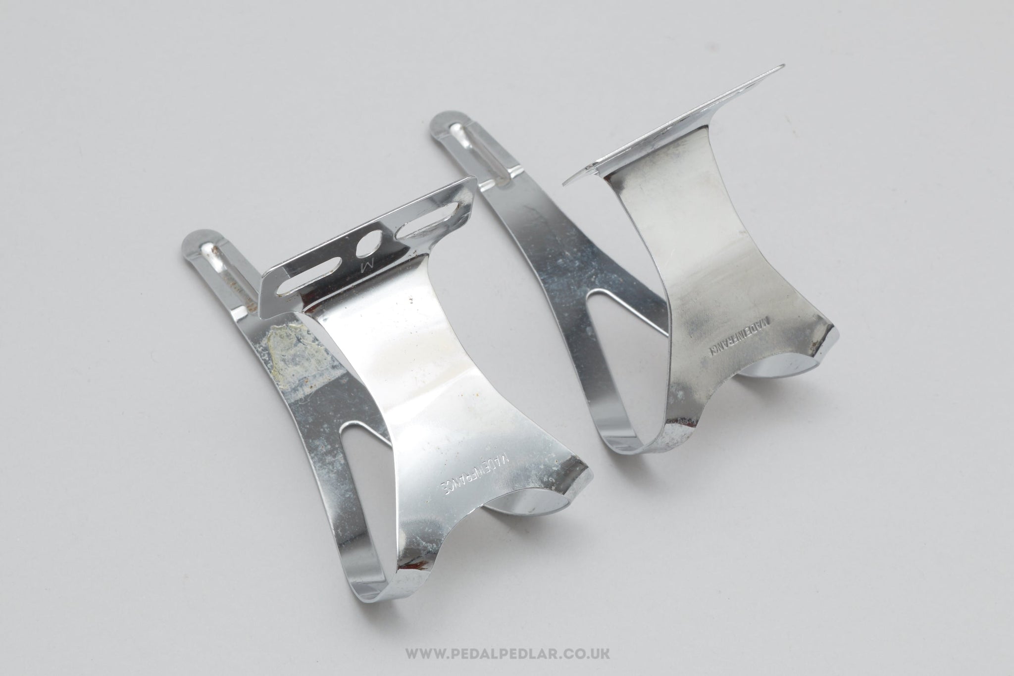 Metal toe clips top