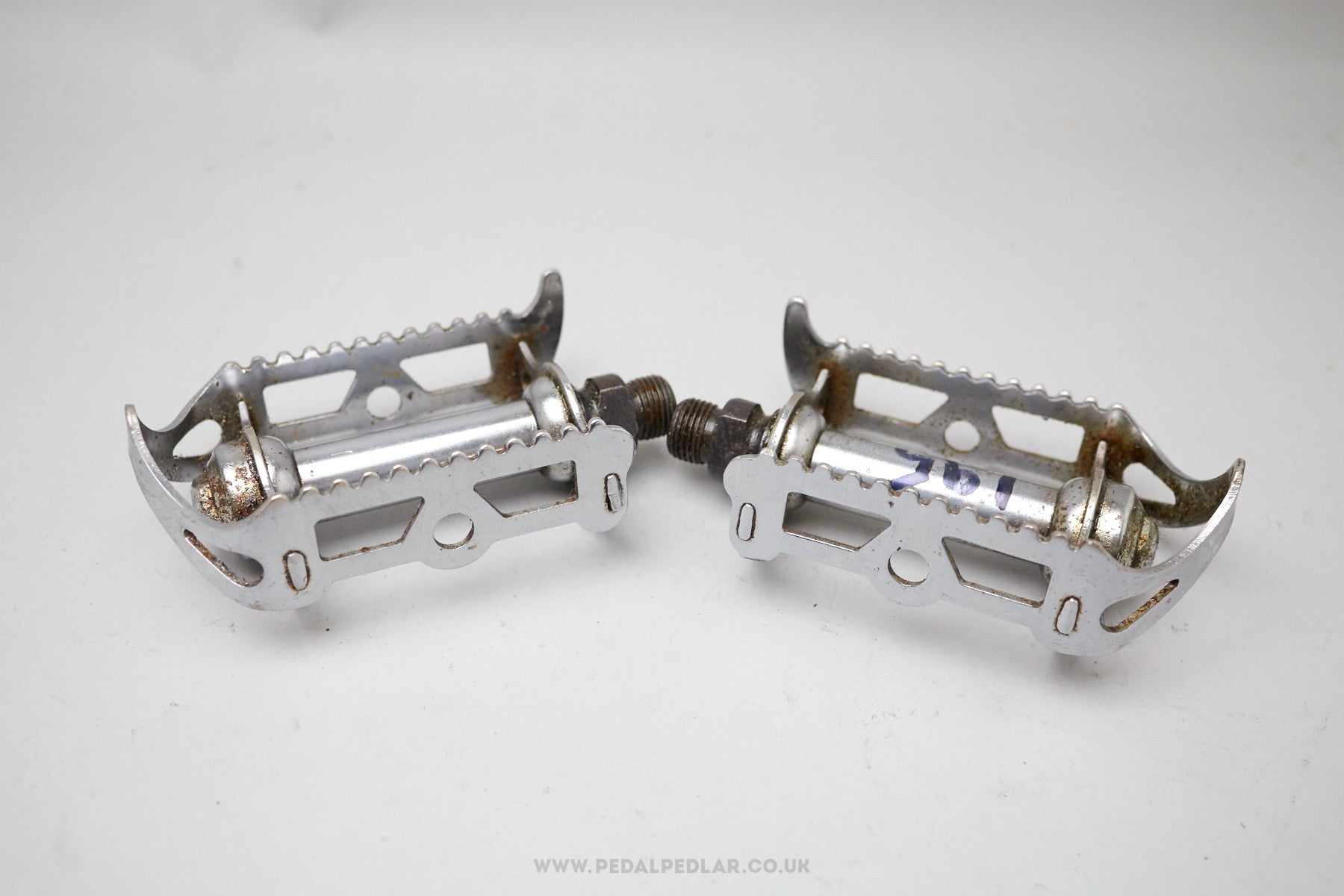 Vintage online raleigh pedals