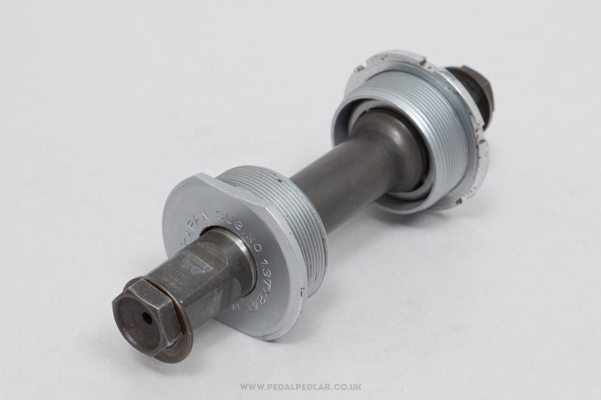 Sugino Mighty MW 68 Vintage English Thread 114 mm Bottom Bracket