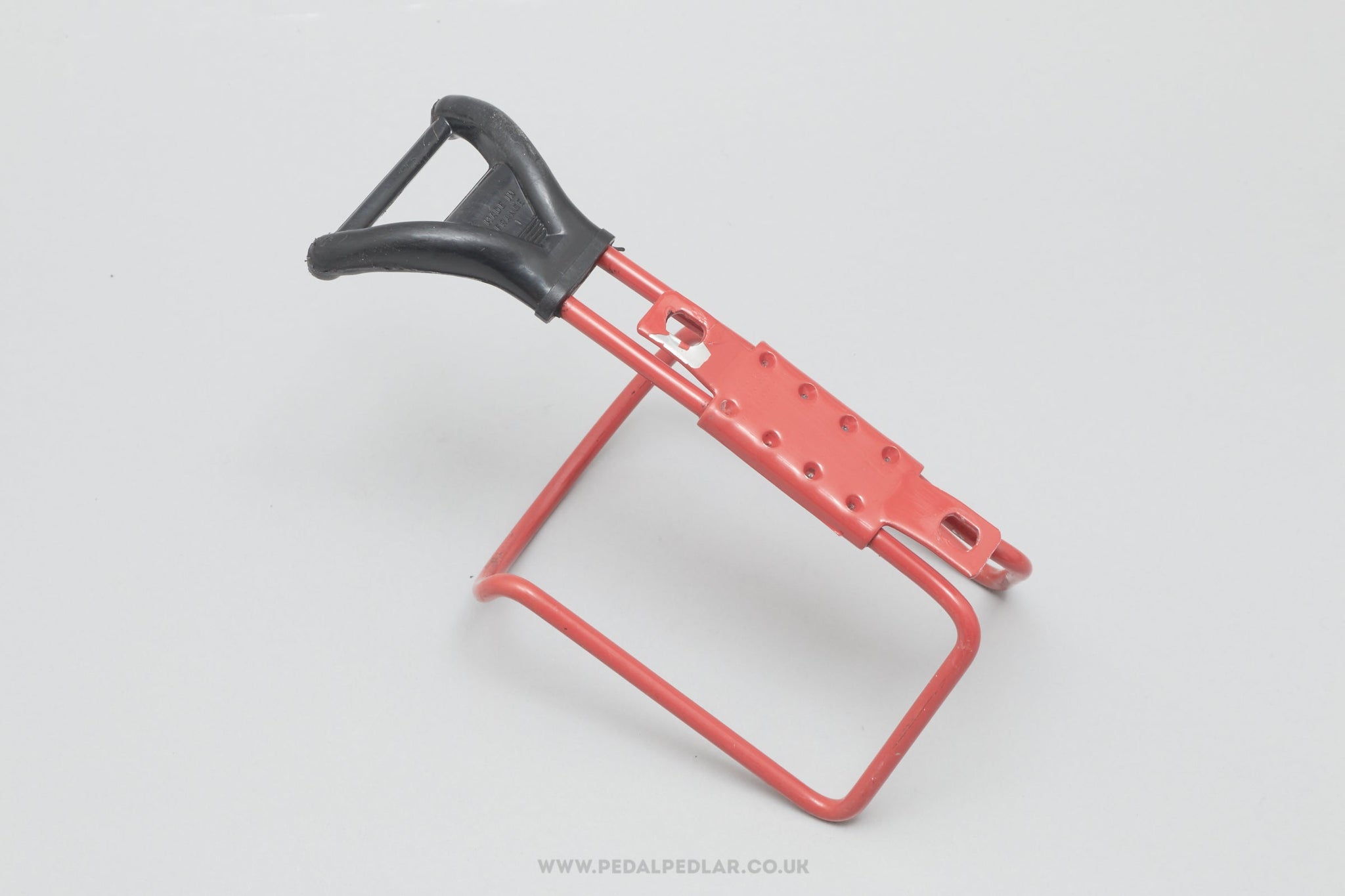 Specialites T.A. 'Plum' (417) Later Version Vintage Red Aluminium Bottle Cage / Holder - Pedal Pedlar - Cycle Accessories For Sale