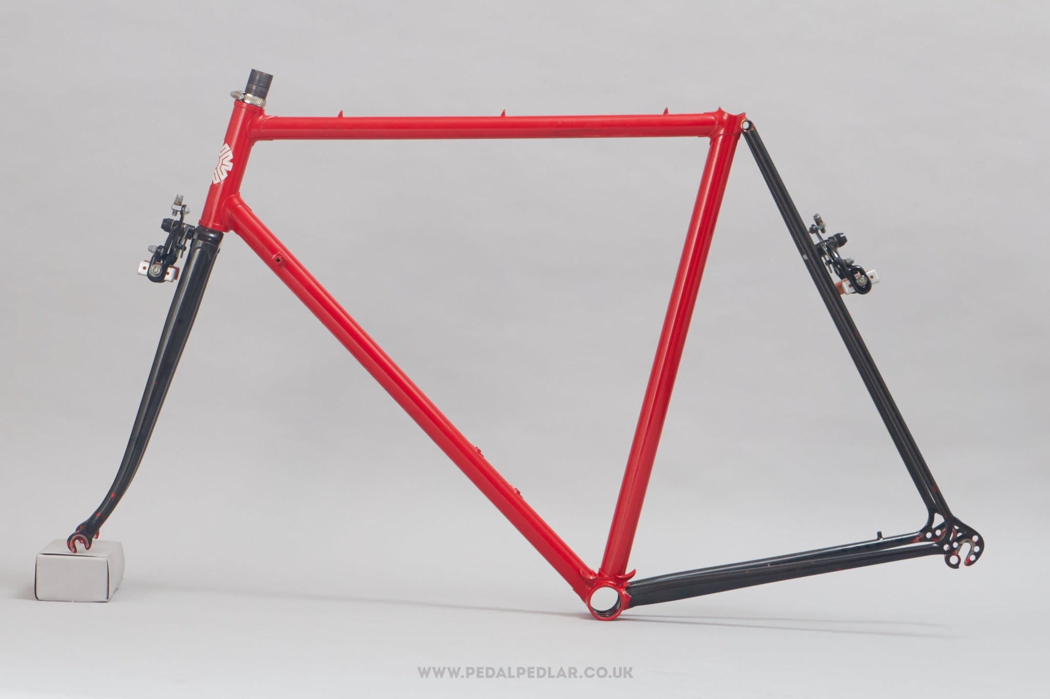 54 cm clearance bike frame