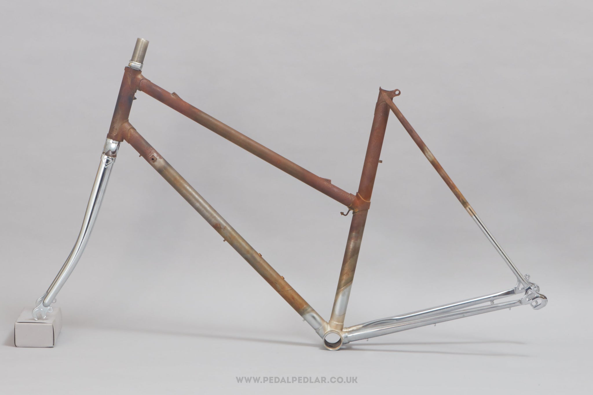 52cm Unbranded Donna NOS Vintage Steel Step Through Bike Frame Set
