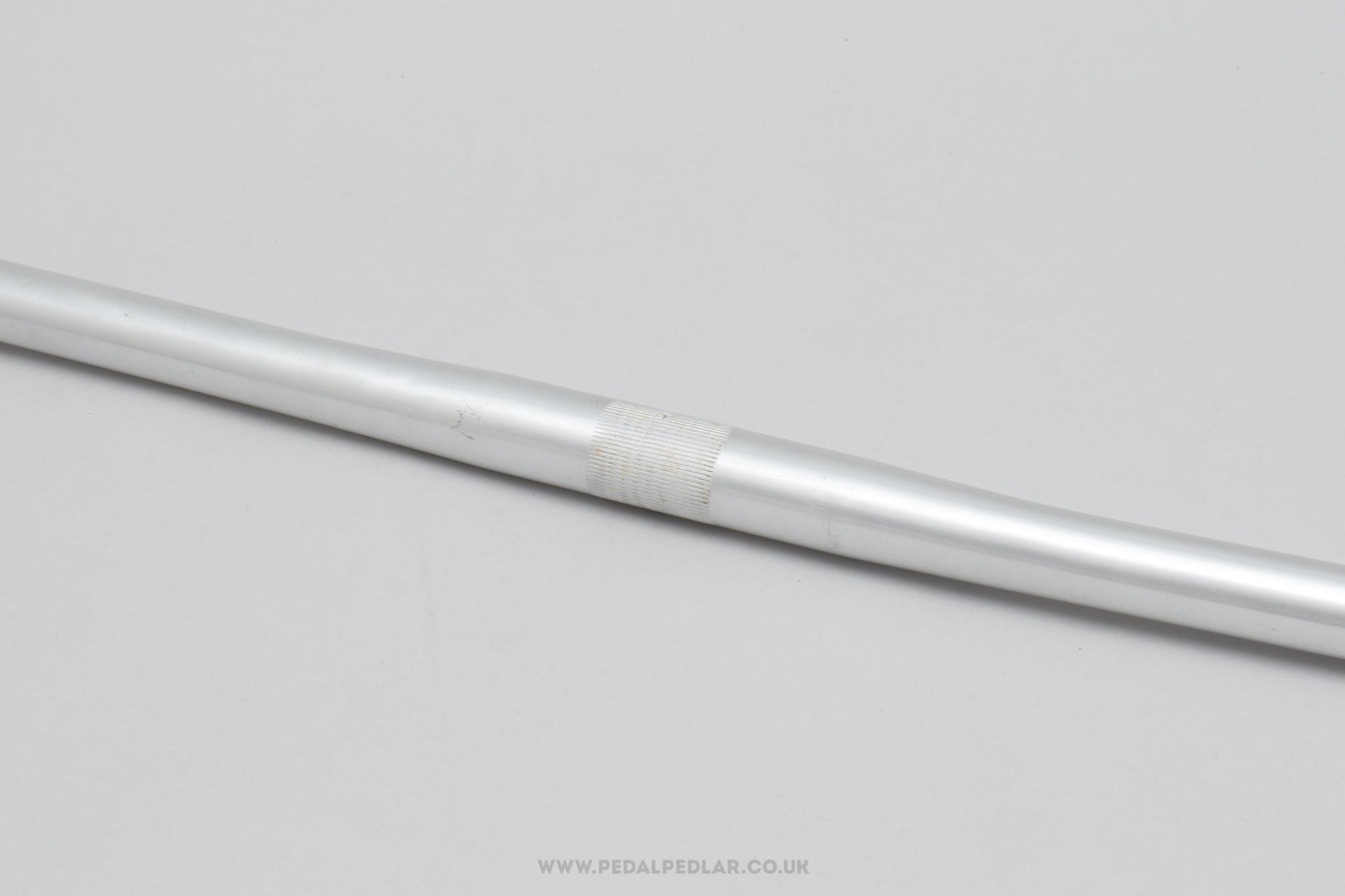 Unbranded Silver Vintage 565 mm Flat/Straight Handlebars - Pedal Pedlar - Bike Parts For Sale