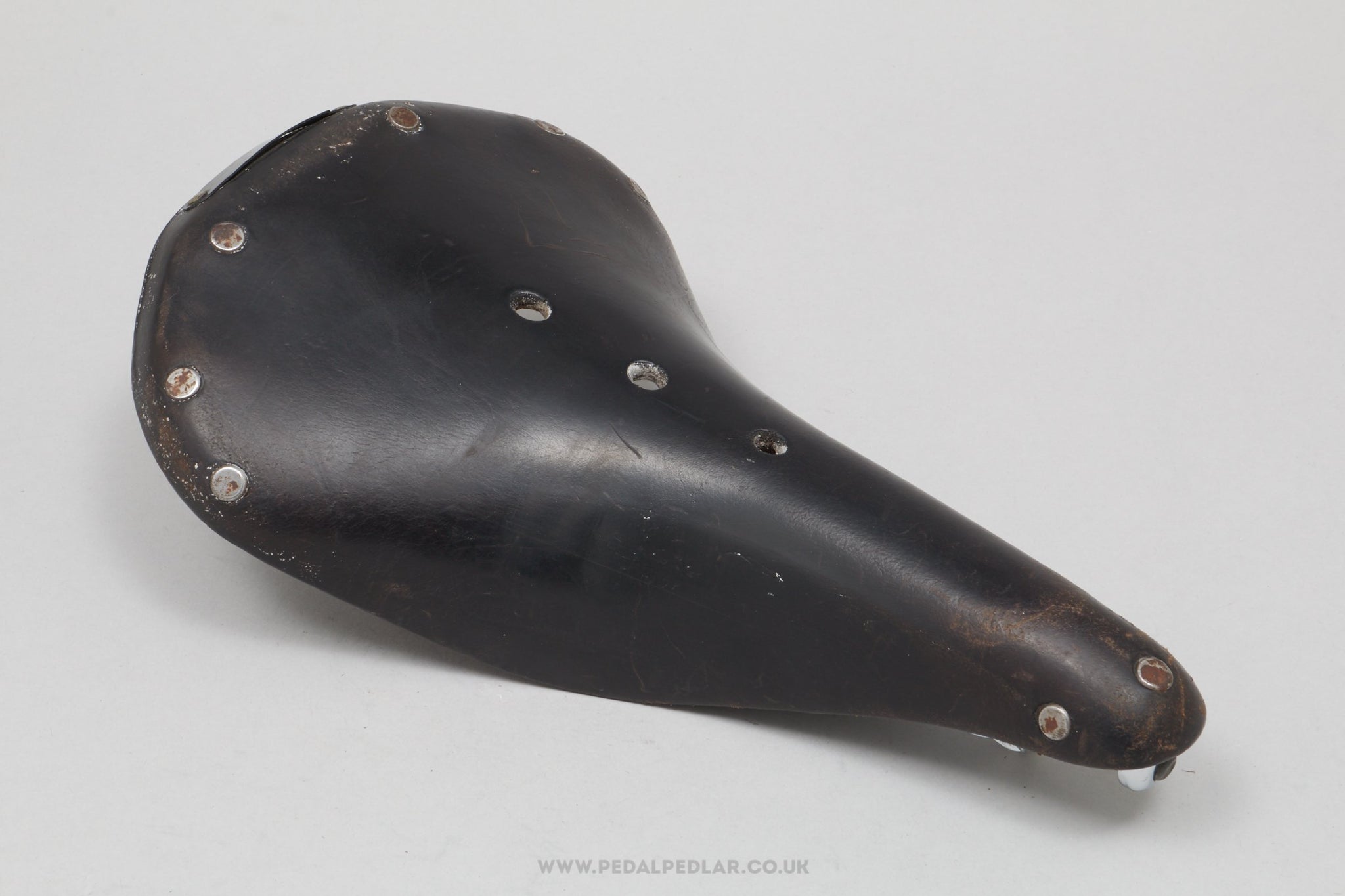 Vintage leather online bike saddle