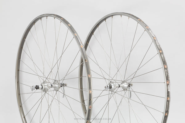 Campagnolo Nuovo/Super Record (1034) / Unbranded Vintage 28"/700c Tubular Road Wheels - Pedal Pedlar - Bicycle Wheels For Sale