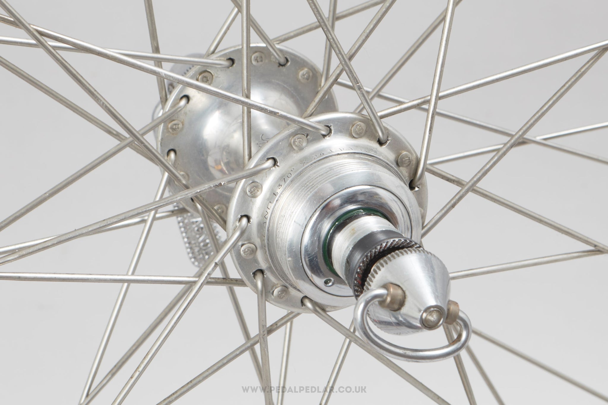 Campagnolo Nuovo/Super Record (1034) / Vintage 27" Road Wheels - Pedal Pedlar - Bicycle Wheels For Sale