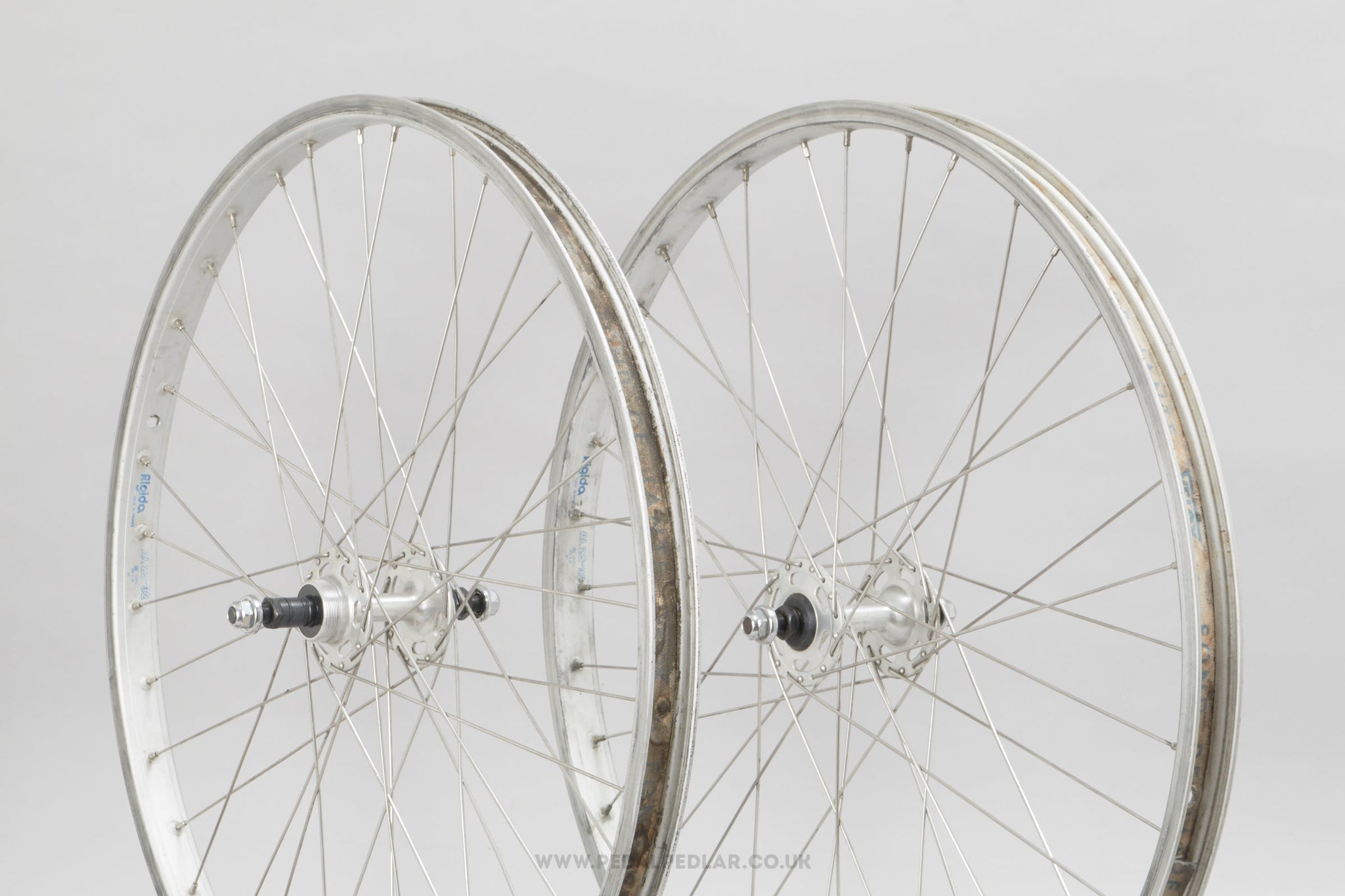 shimano 26 inch wheels