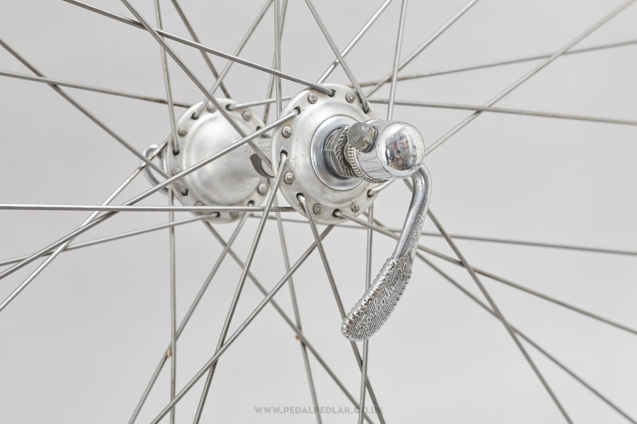 Campagnolo Nuovo/Super Record (1034) / Mavic GP4 Vintage 28"/700c Tubular Road Front Wheel - Pedal Pedlar - Bicycle Wheel For Sale