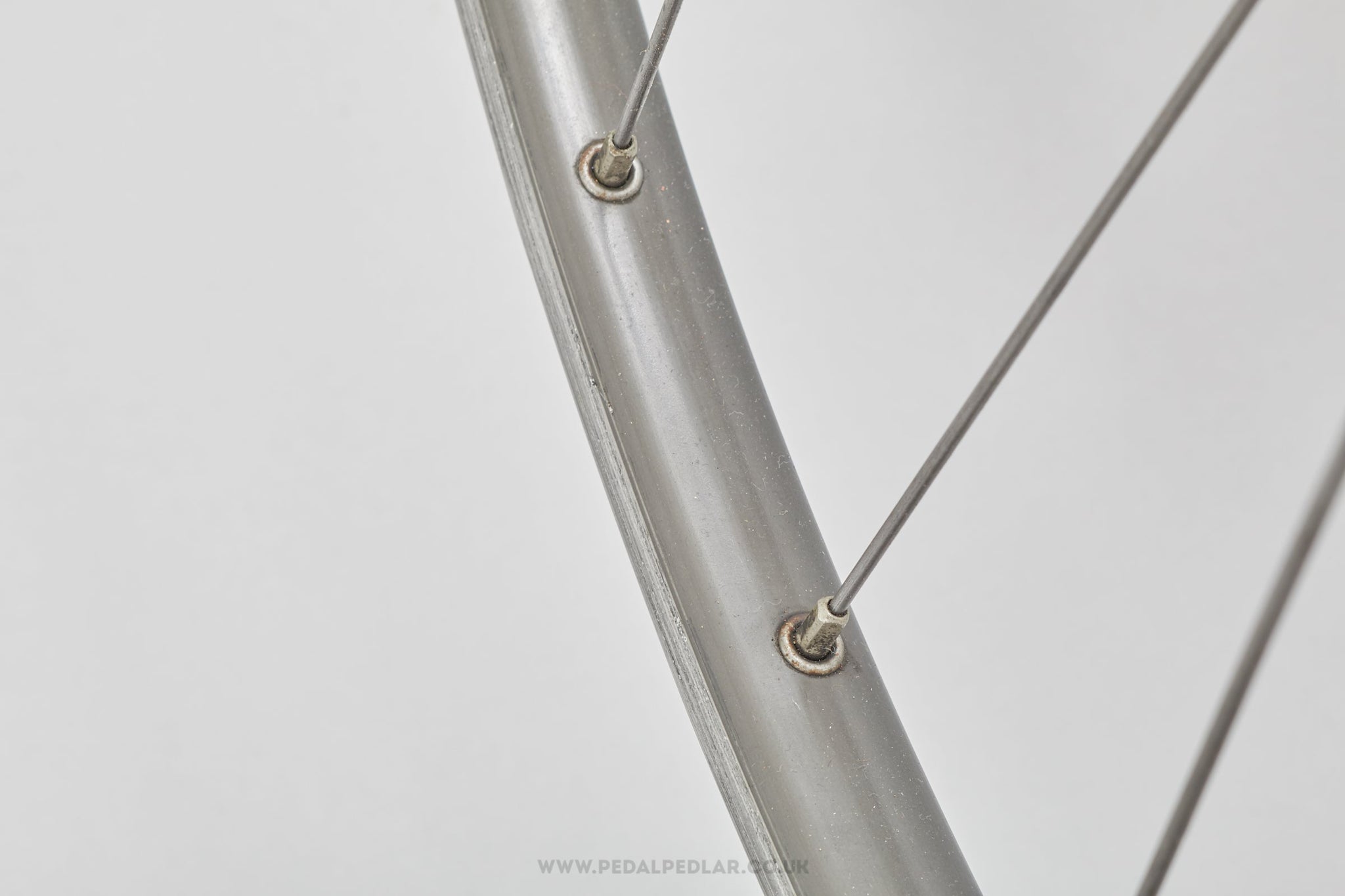 Campagnolo Nuovo/Super Record (1034) / Mavic GP4 Vintage 28"/700c Tubular Road Front Wheel - Pedal Pedlar - Bicycle Wheel For Sale